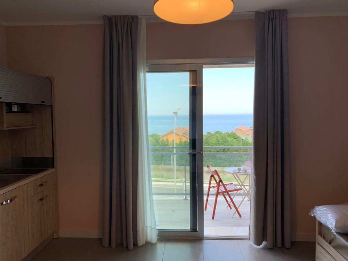 Red'S Apartments Torre Melissa Bagian luar foto