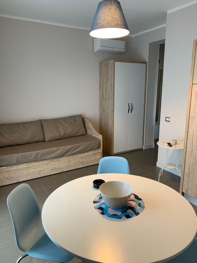 Red'S Apartments Torre Melissa Bagian luar foto