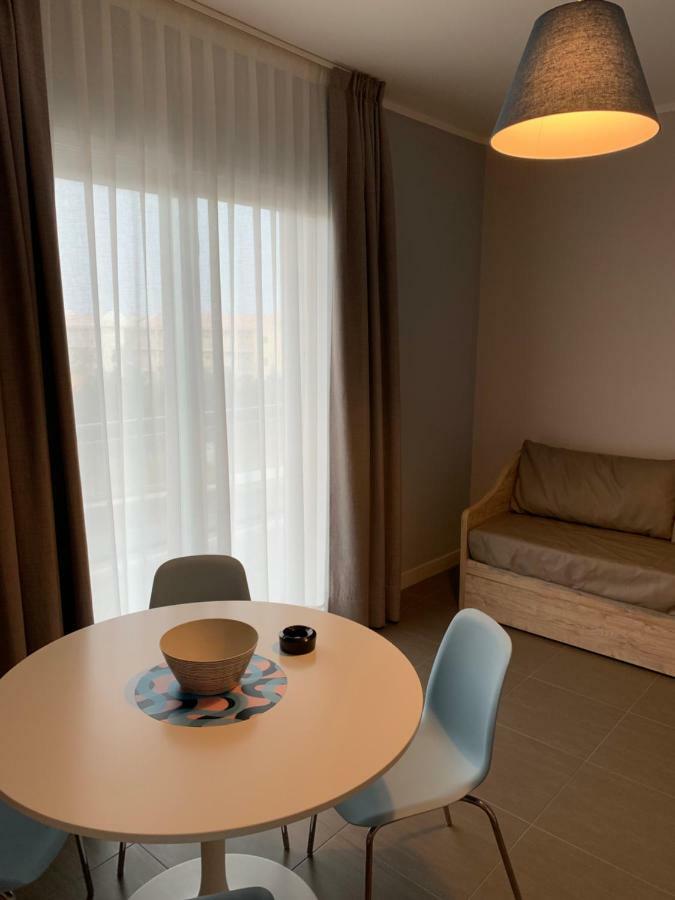 Red'S Apartments Torre Melissa Bagian luar foto